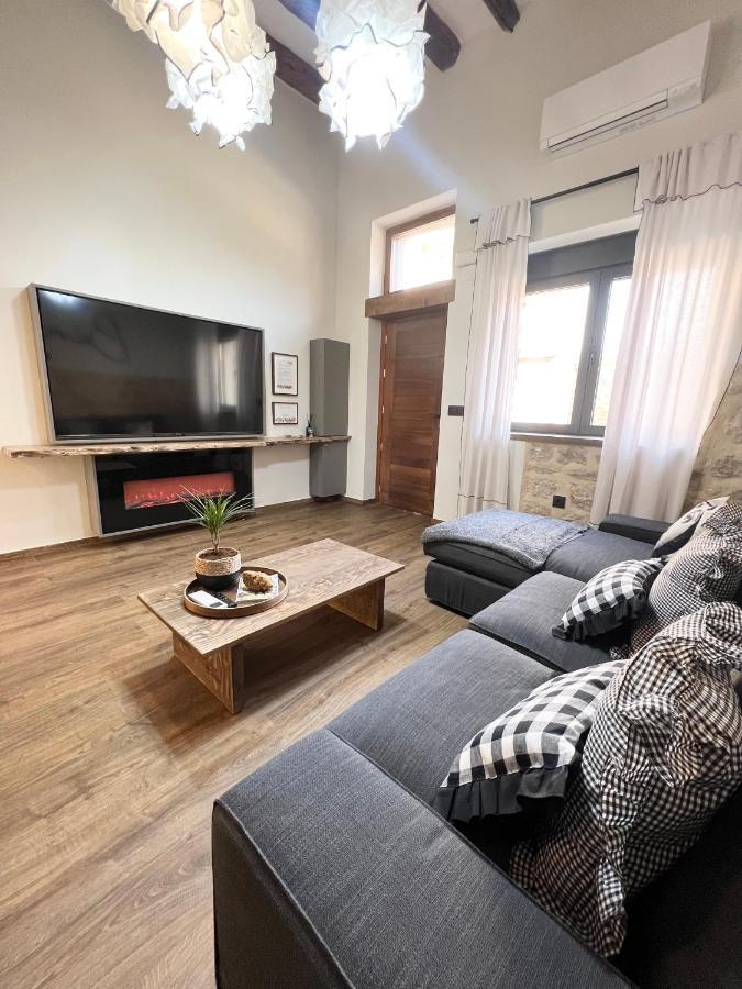 Banova Apartamento Turistico 阿拉贡省阿拉马 外观 照片